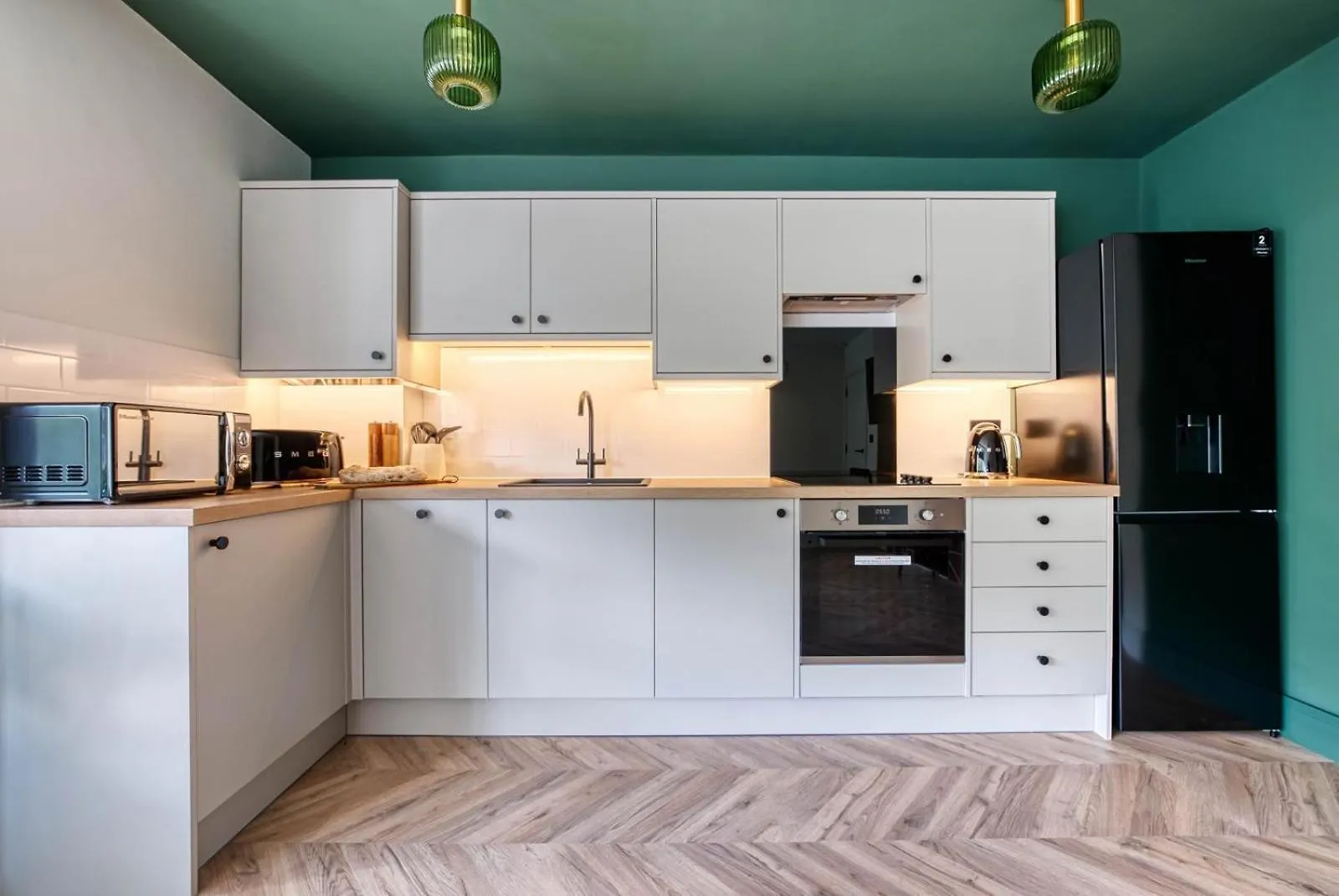 First Floor - Stylish 3 Bedroom Apartment Southampton