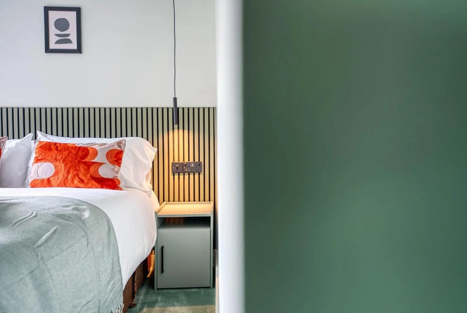 First Floor - Stylish 3 Bedroom Apartment Southampton 0*,  United Kingdom